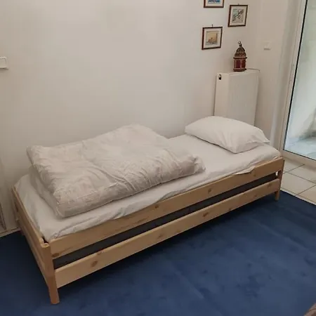 Alex' S Apartment